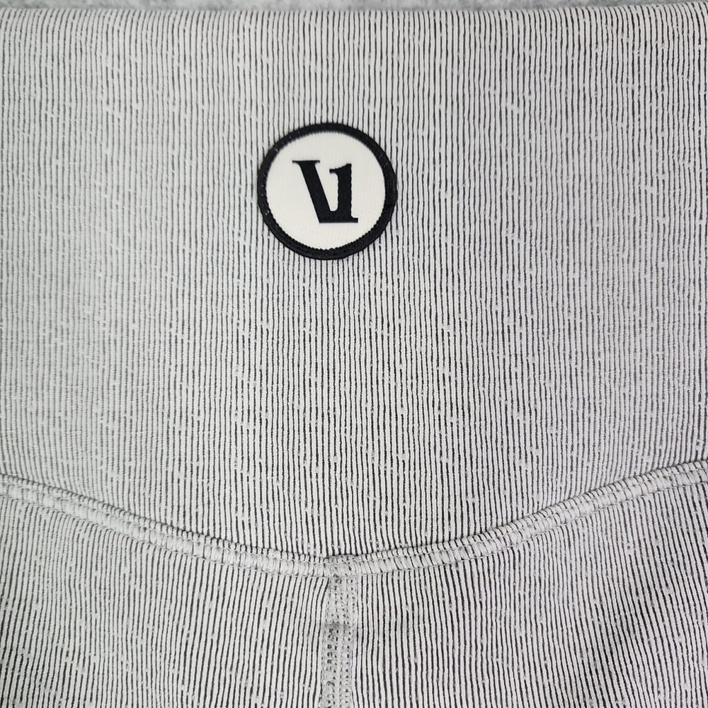VUORI Textured Chilled Out Legging Women's Size M Houndstooth - Picture 5 of 9